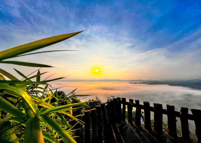 Đồi mây Lộc Thành - may hill