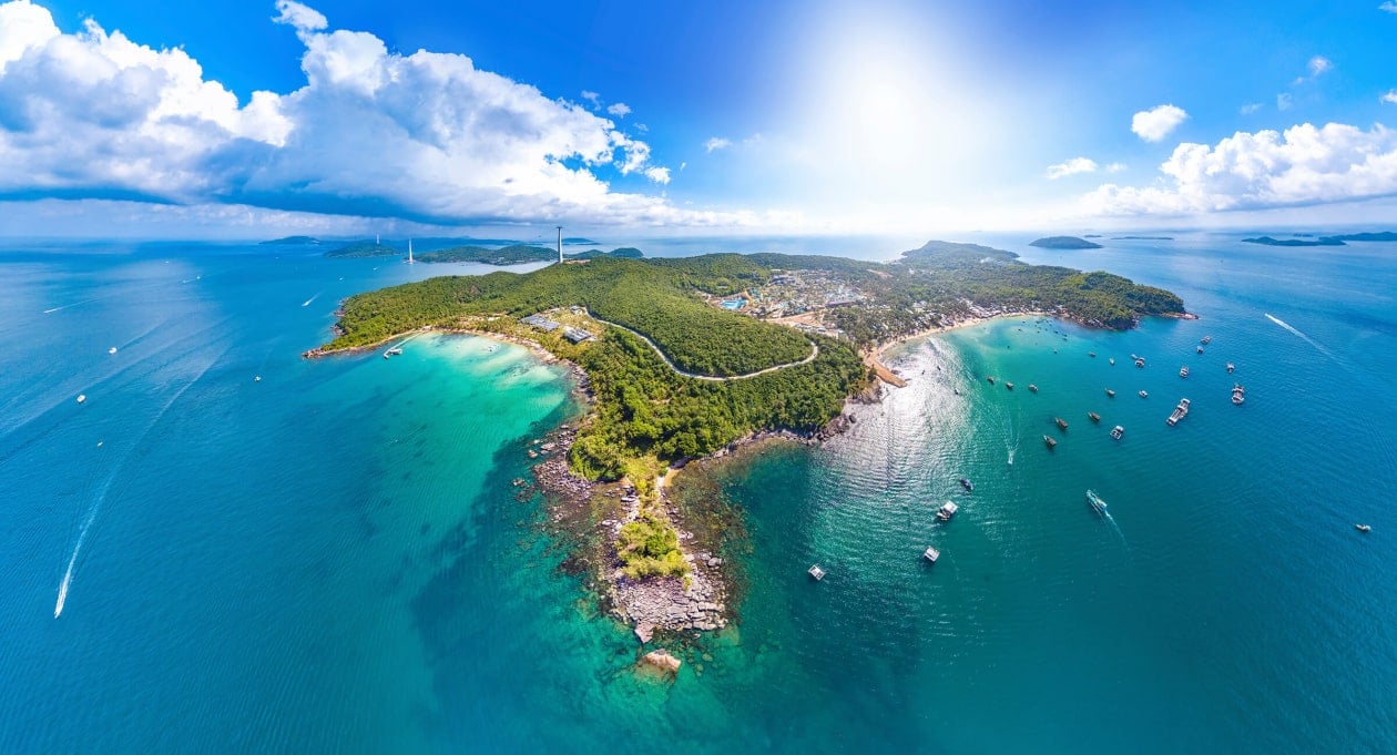 Đảo ngọc Phú Quốc đã thắng giải “Điểm đến du lịch biển đảo sang trọng hàng đầu châu Á 2023”. (Ảnh: Vinpearl)