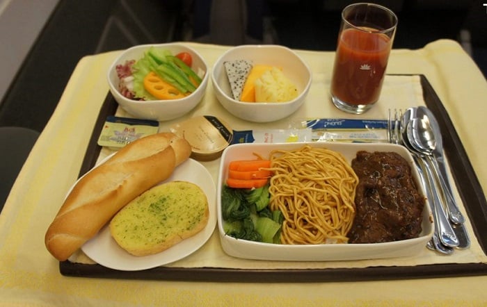 đồ ăn trên máy bay