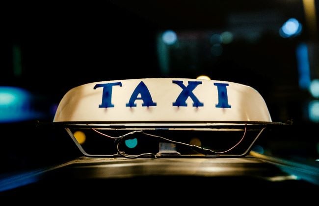 Thuê taxi đến các điểm du lịch Hội An (Nguồn: sưu tầm)
