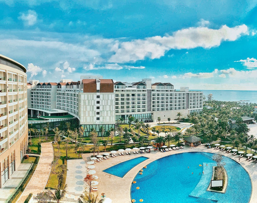 VinOasis Phú Quốc - khách sạn công nghệ cao đa tiện ích