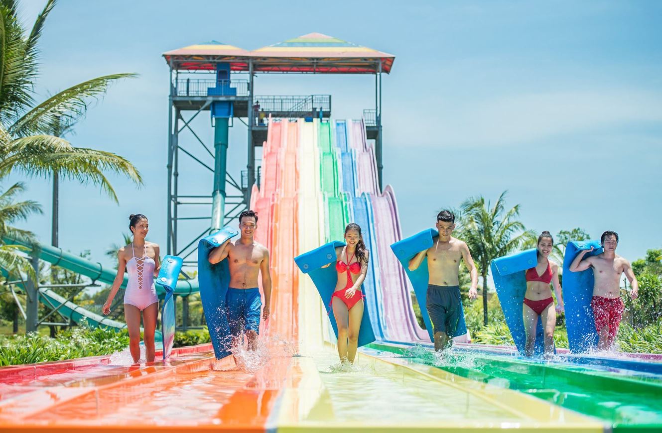 Đường trượt cầu vồng 6 làn trượt ấn tượng