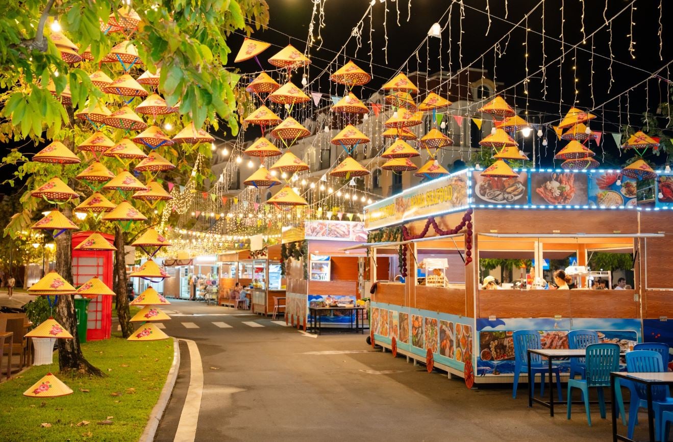 Funky Night Market Grand World Phú Quốc