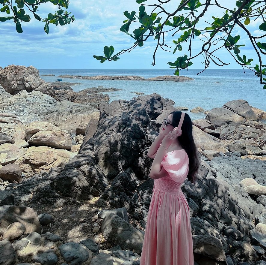 gành đá đĩa thơ mộng