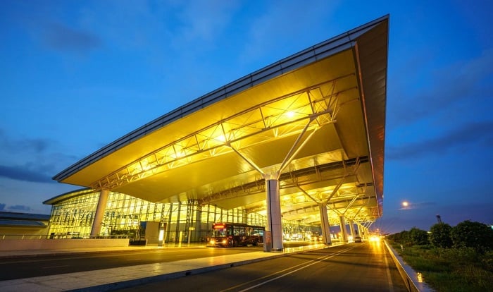 Sân bay Nội Bài bãi đậu xe