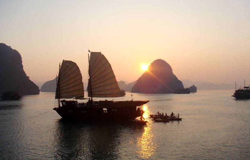 Ha Long Bay 2-day cruise