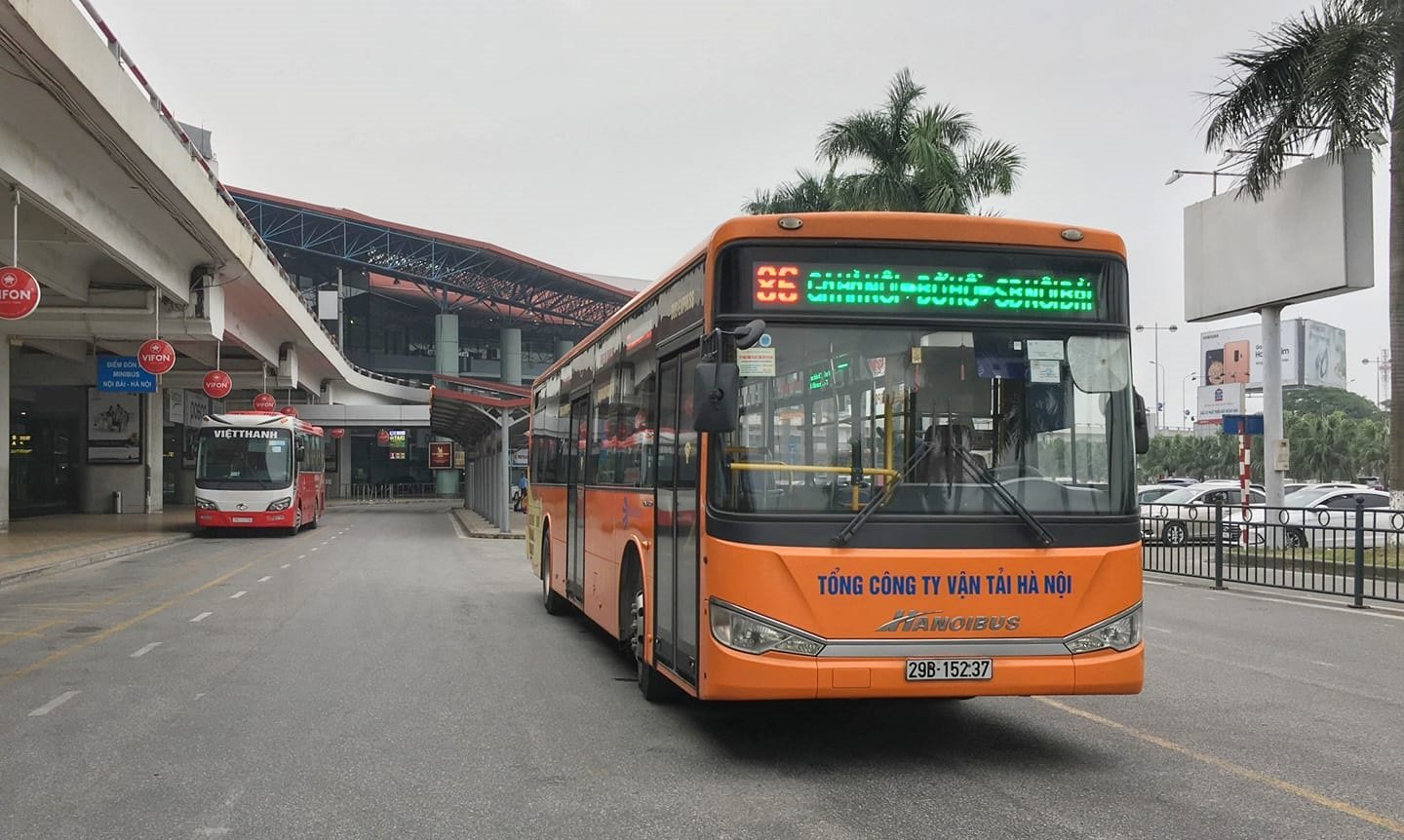 Hanoi airport bus