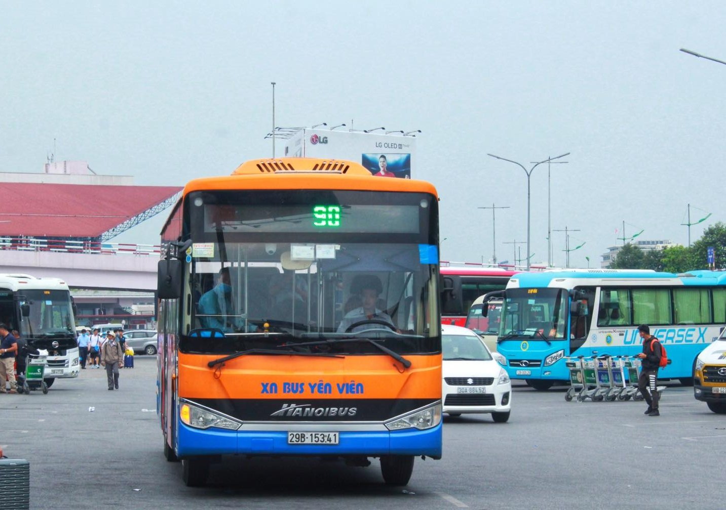 Hanoi airport bus