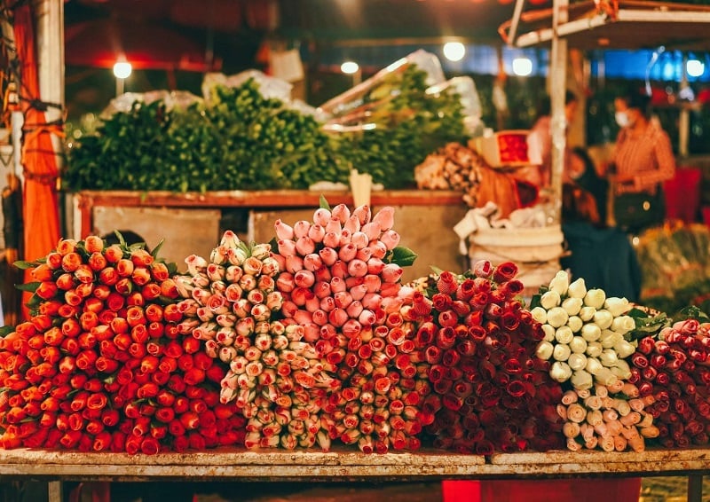 Hanoi flower markets