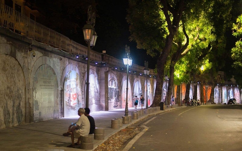 Hanoi nightlife streets