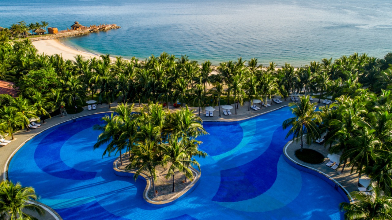 Hồ bơi ngoài trời ở Vinpearl Nha Trang