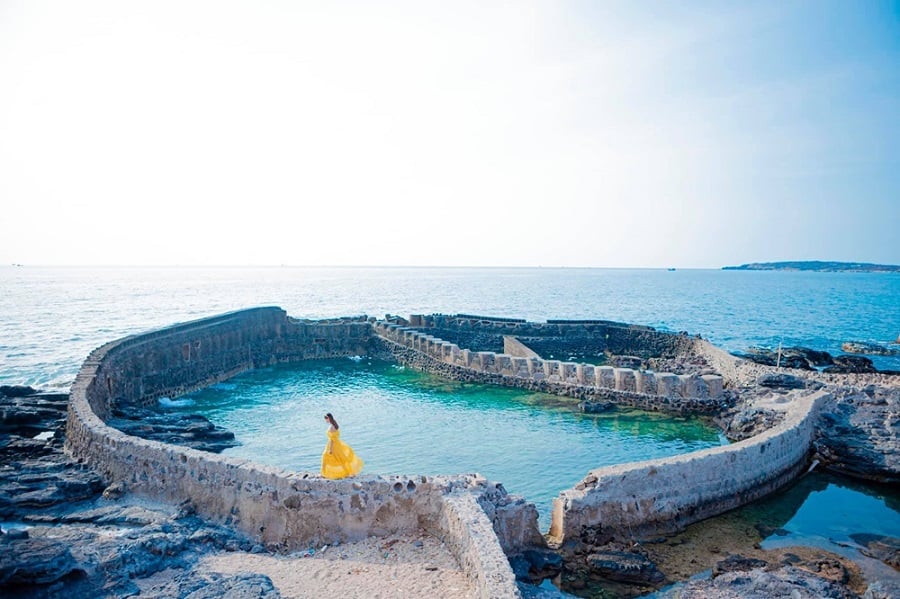 Hồ cá Làng Dương 