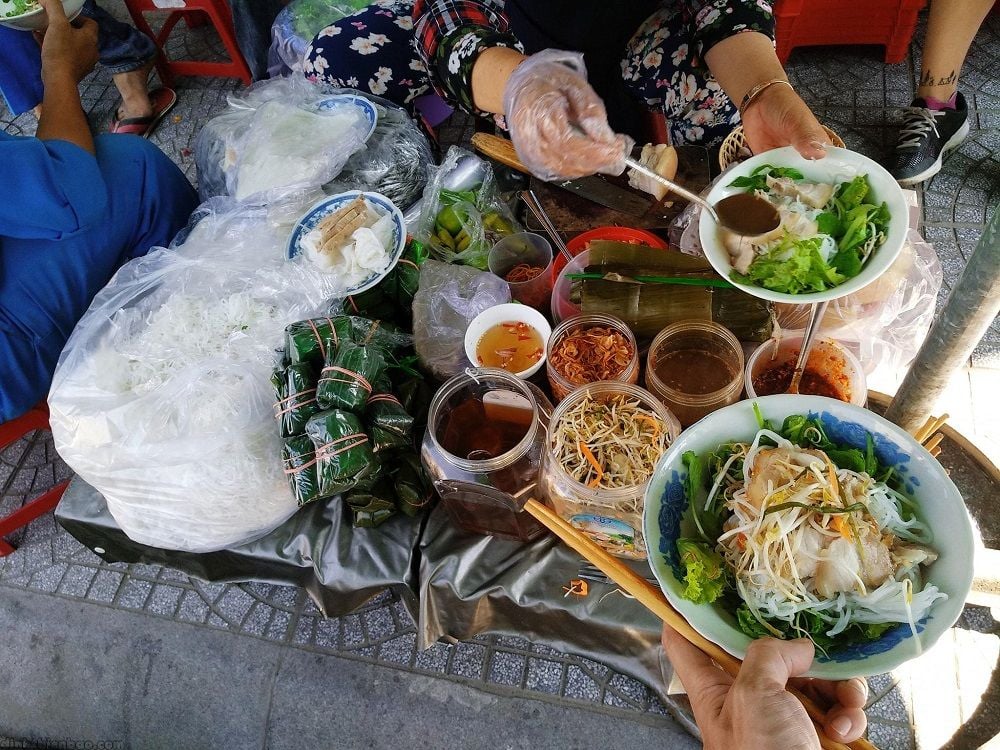 Ho Chi Minh City street food