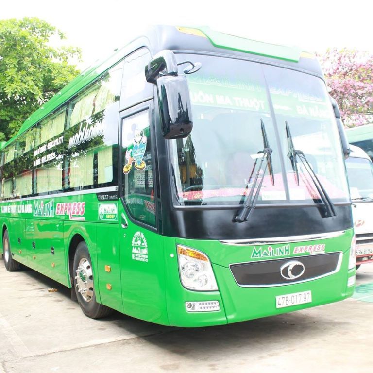 Ho Chi Minh City to Hanoi bus