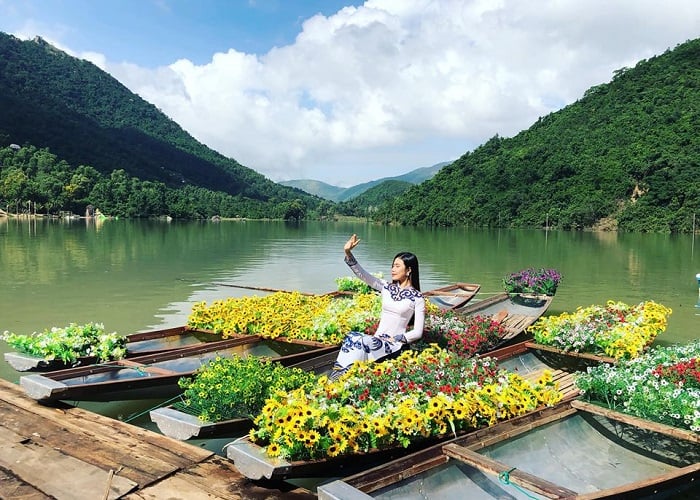 Hồ Kênh Hạ Nha Trang - Vẻ đẹp xứng danh xứ sở “Đà Lạt thứ 2”