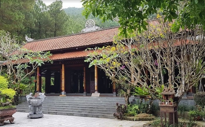 Huyen Khong Son Thuong Pagoda
