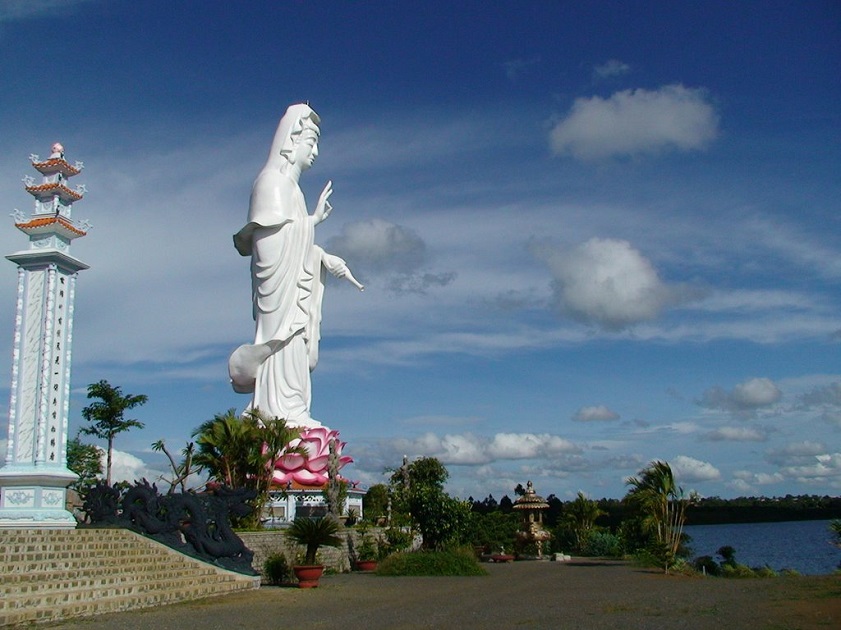 Khám phá chùa Hoa Nghiêm
