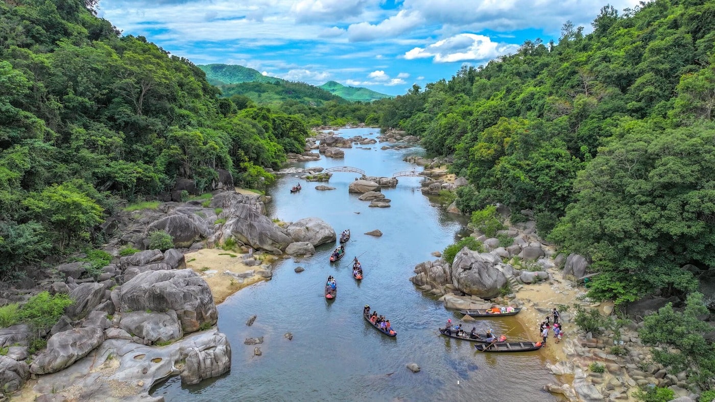 khu du lịch Hầm Hô Bình Định