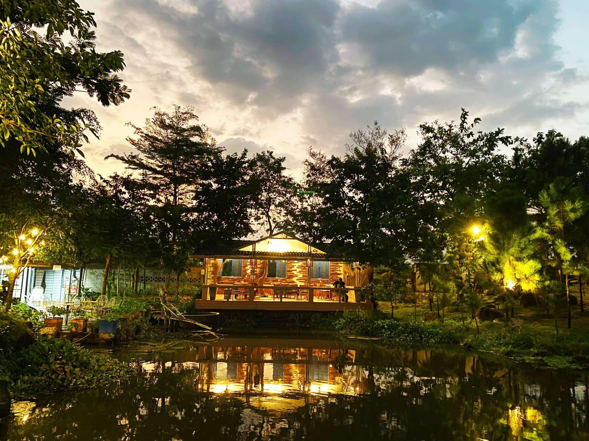 Lặng Coffee Sài Gòn