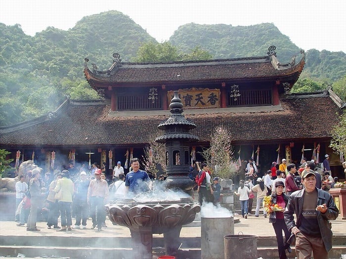 Lễ hội chùa Hương