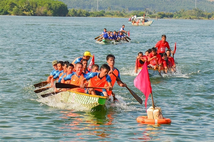 lễ hội đua thuyền Đà Nẵng