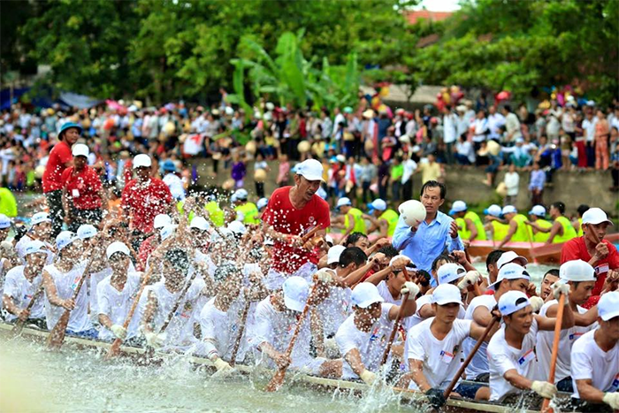 Sôi nổi giải đua thuyền rồng tại Đầm Nại Ninh Thuận