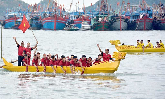 Khám phá nét đặc sắc trong lễ hội đua thuyền rồng tại Đài Loan