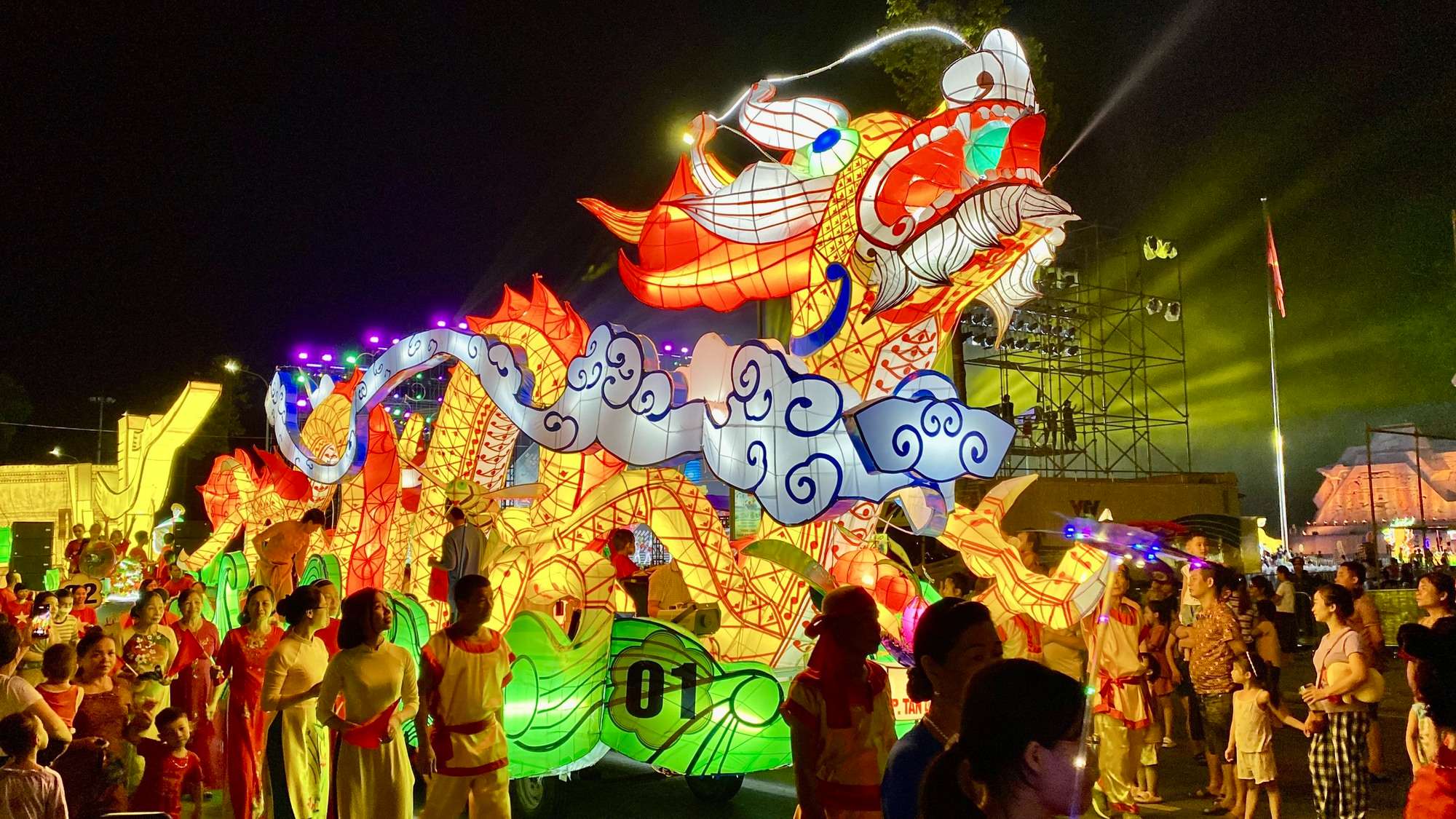Lễ hội Tuyên Quang thu hút nhiều du khách