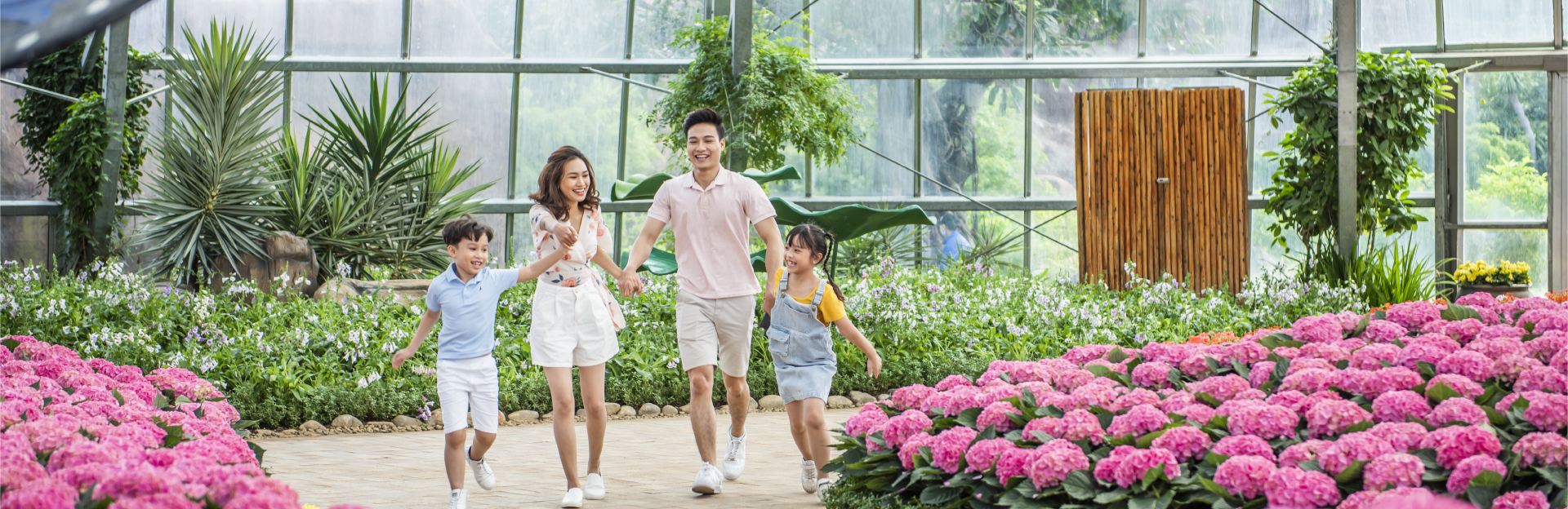 lịch hoạt động và ưu đãi VinWonders Nha Trang