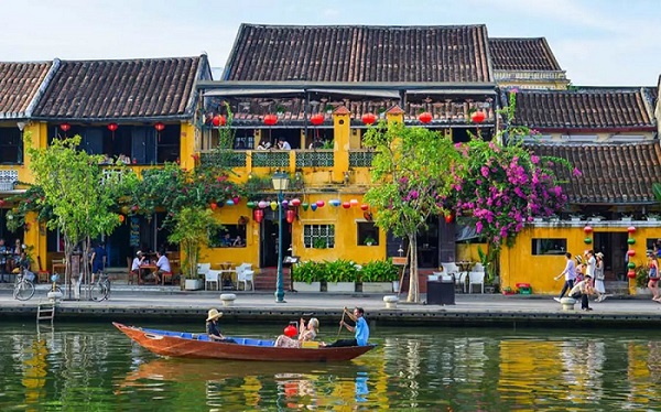 Living in Vietnam as a foreigner