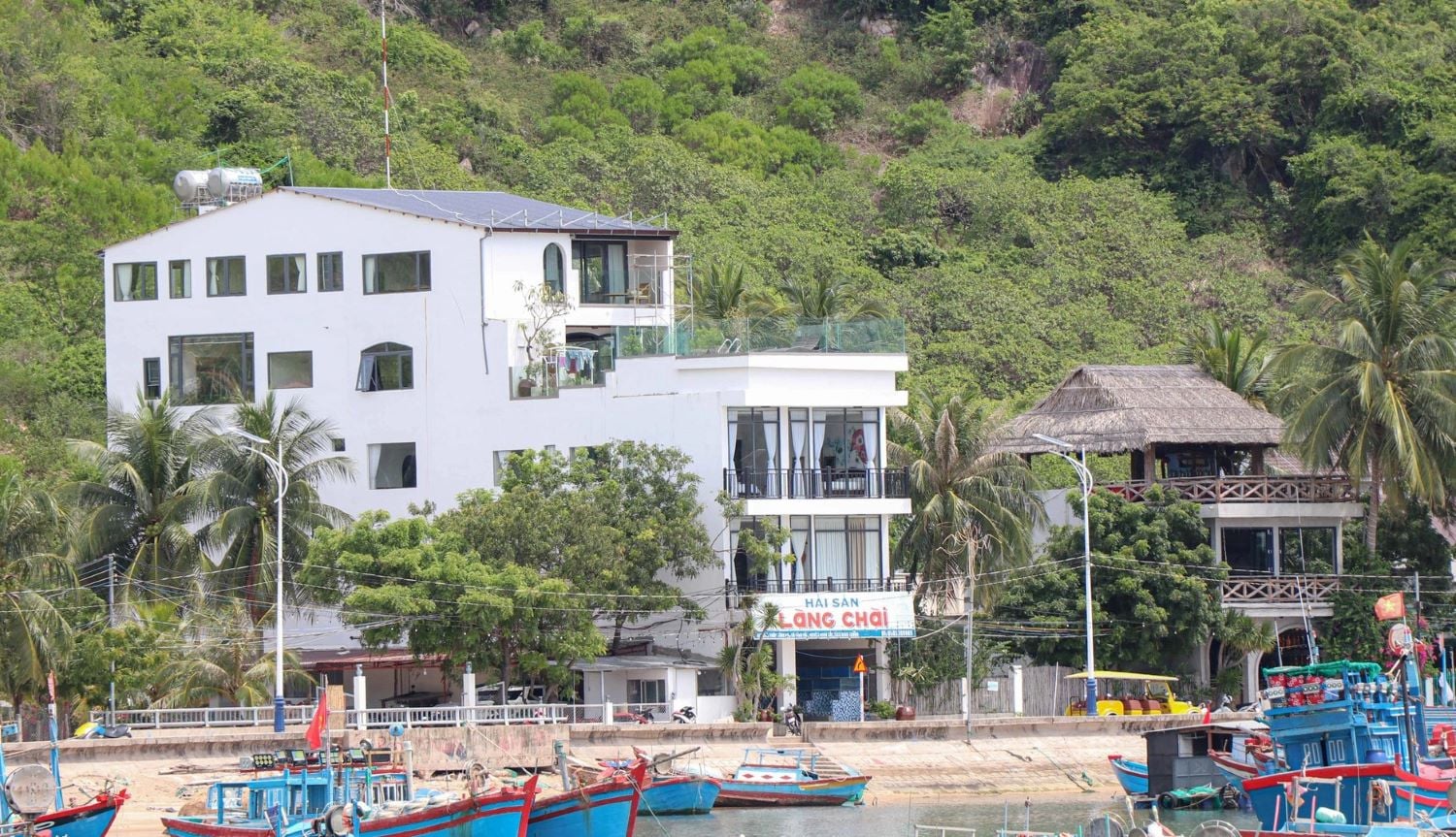 Lưu trú ở Vĩnh Hy