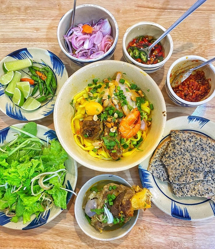 Gà Quảng Foods