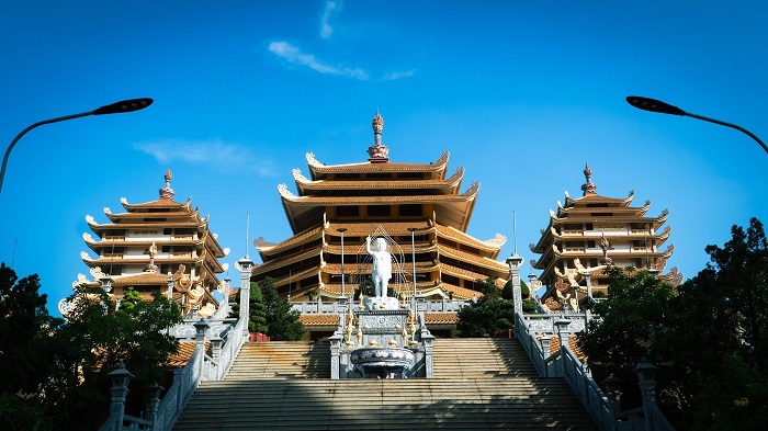 Minh Dang Quang Temple