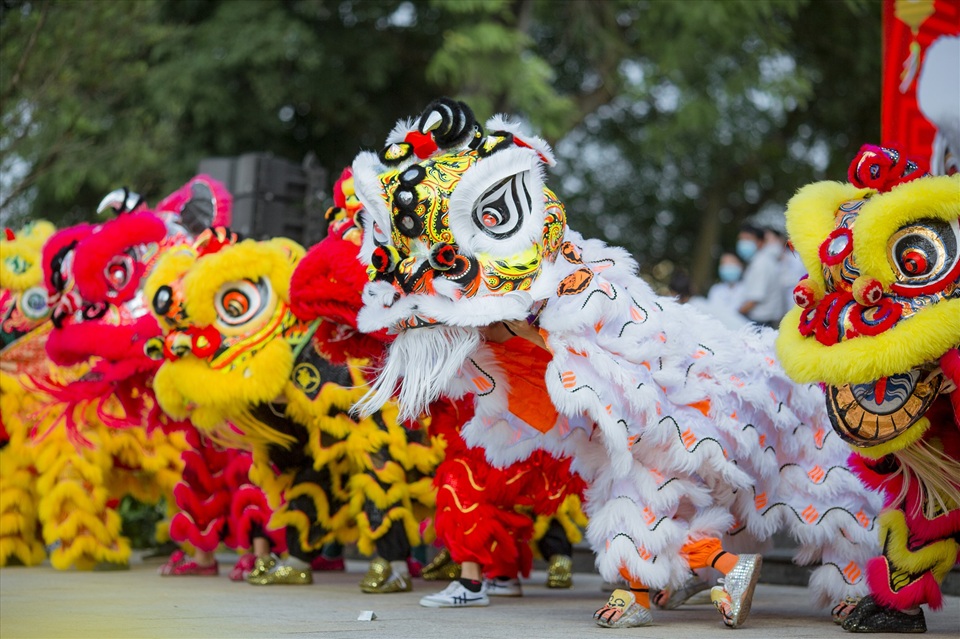 Múa lân Trung thu