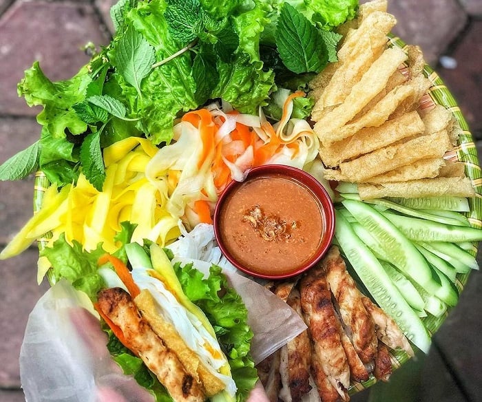 Nem lụi Nha Trang – Top 12 quán ăn ngon nhất, giá cực rẻ