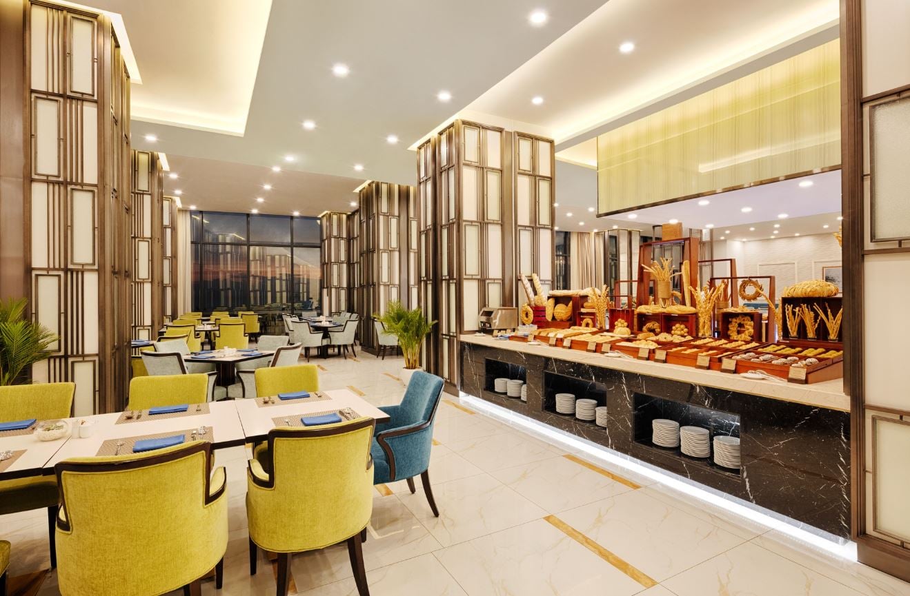 Nhà hàng Coral phục vụ buffet quốc tế
