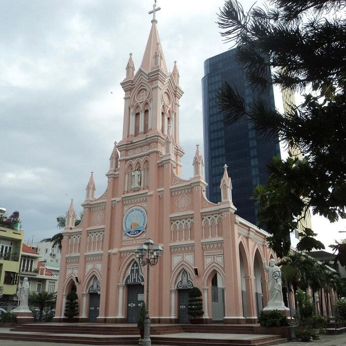 nhà thờ Chính Tòa Đà Nẵng