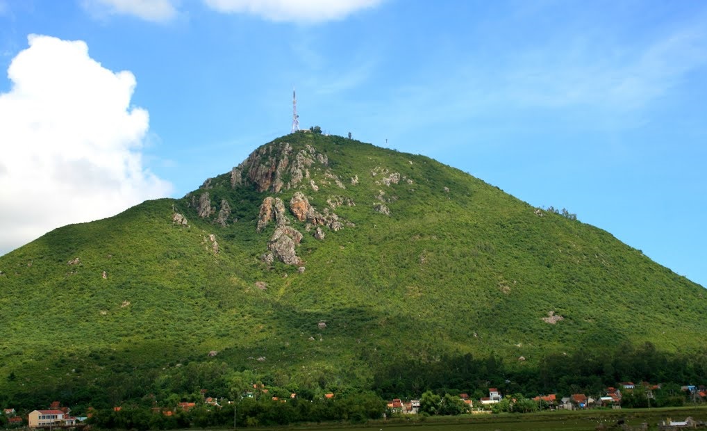 Núi Chóp Chài