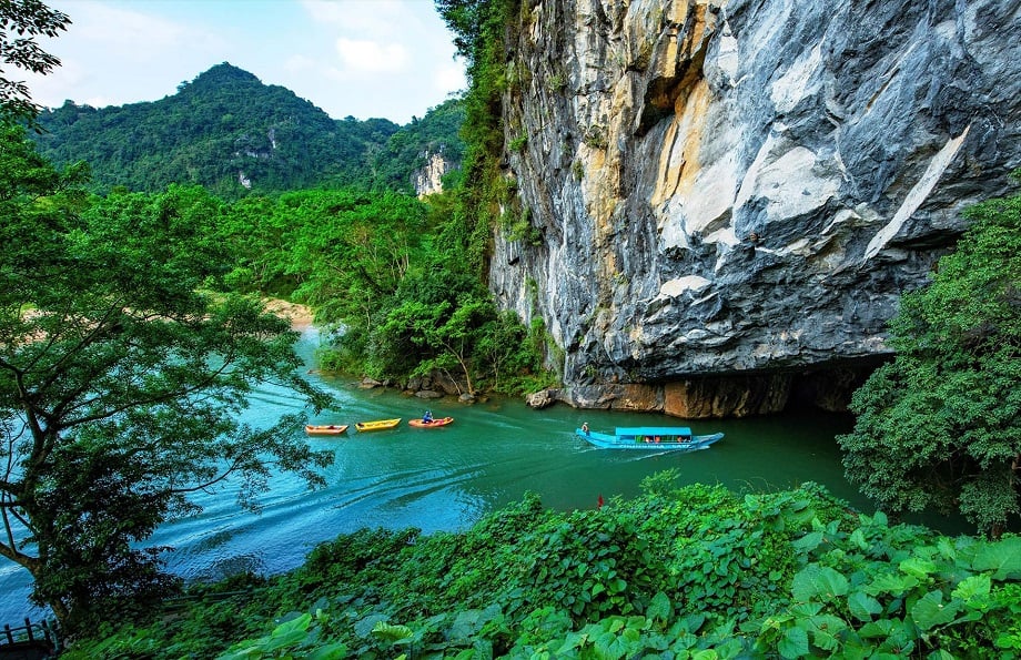 Phong Nha cave tour