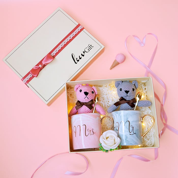 Set quà tặng sinh nhật ĐẶC BIỆT đặc biệt cho bạn nữ 1 box gồm 49 món quà  dễ thương  HolCim  Kênh Xây Dựng Và Nội Thất