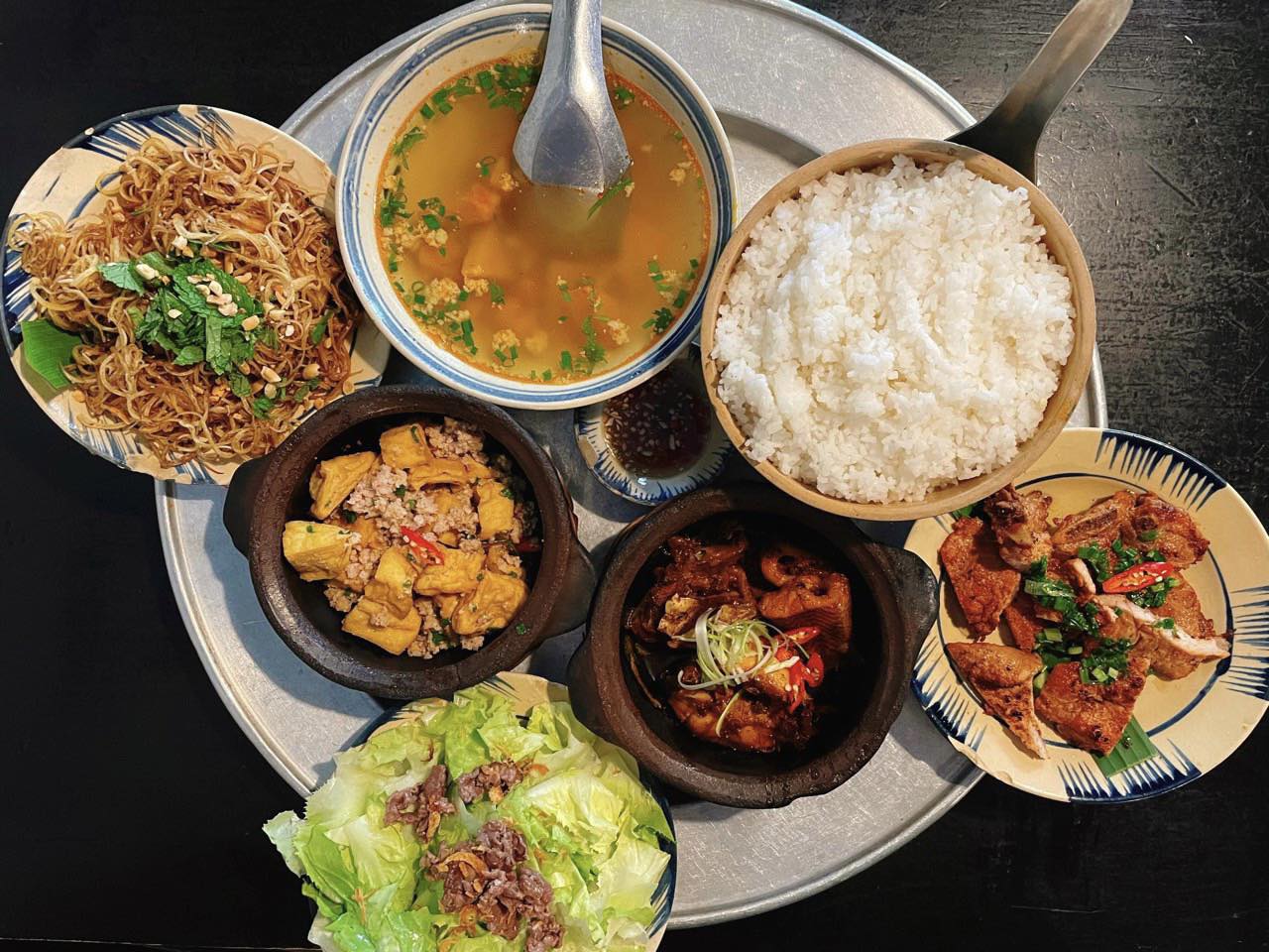 quán cơm trưa Đà Lạt