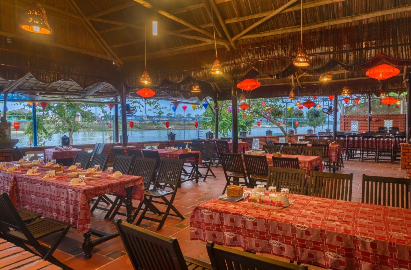 restaurants in Vietnam