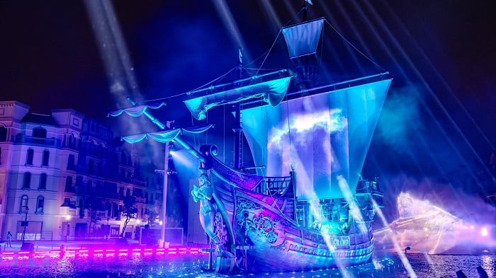 show diễn Grand World Hưng Yên