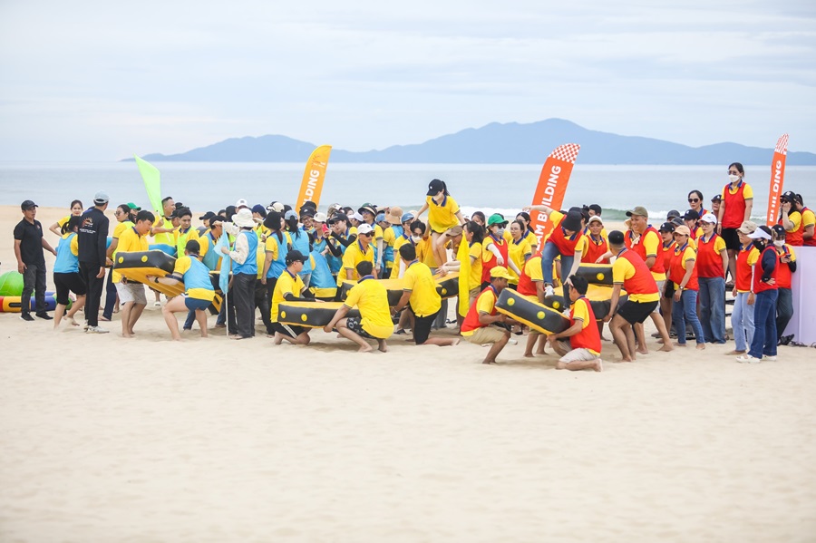 Số người tham gia quyết định chi phí tổ chức teambuilding
