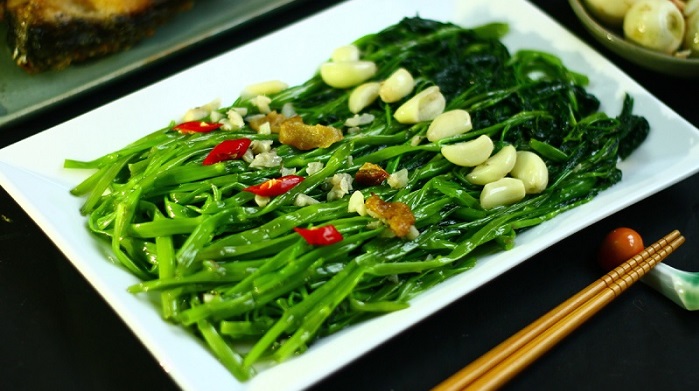 Stir-fried morning glory