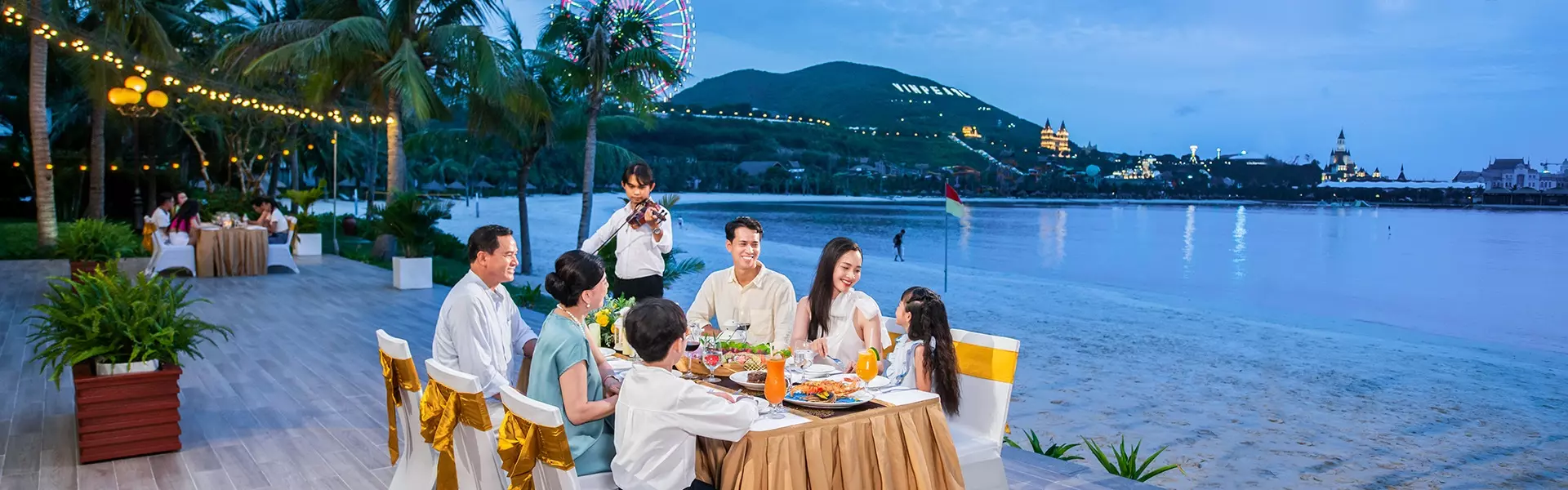 banner page dining