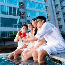 Pool Bar Vinpearl Discovery Greenhill Phu Quoc