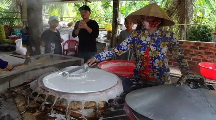 Lò hủ tiếu Cần Thơ