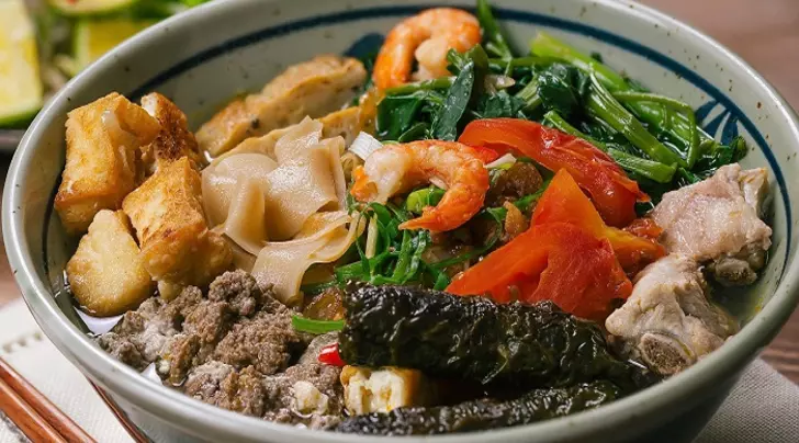bánh đa cua Hải Phòng
