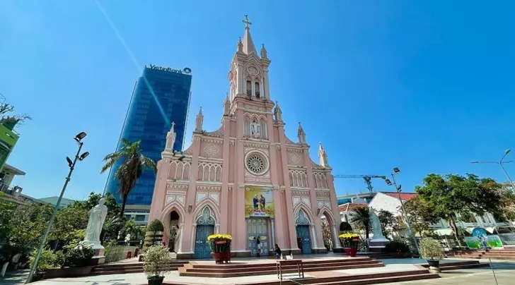 nhà thờ Chính Tòa Đà Nẵng